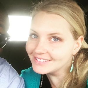 Meet your Posher, Hayley